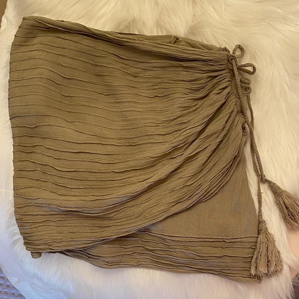 Aje Fitted Ruched Mini Skirt - Picture 5 of 9